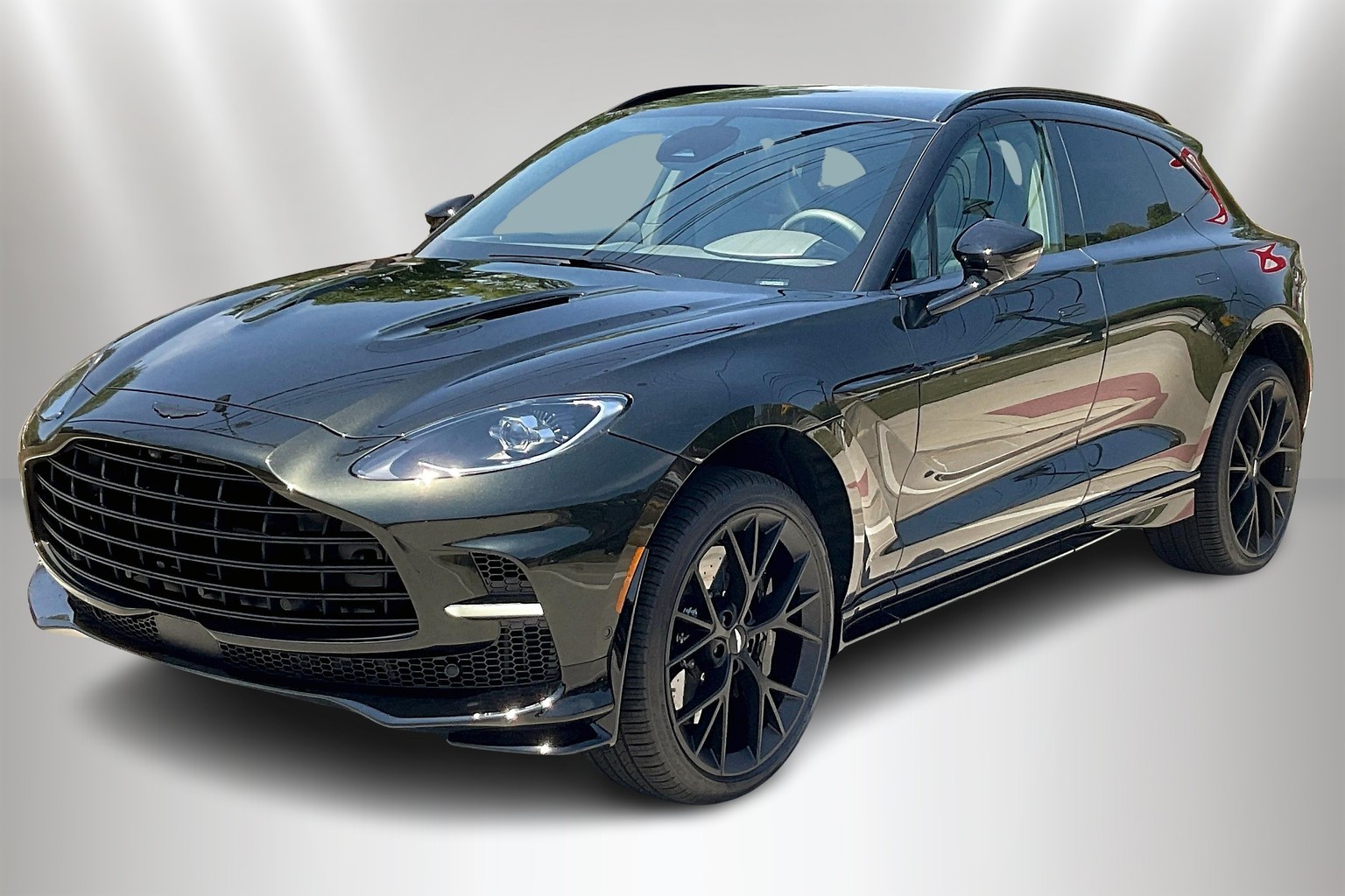 2025 Aston Martin DBX 707 AWD SUV - AMV13274